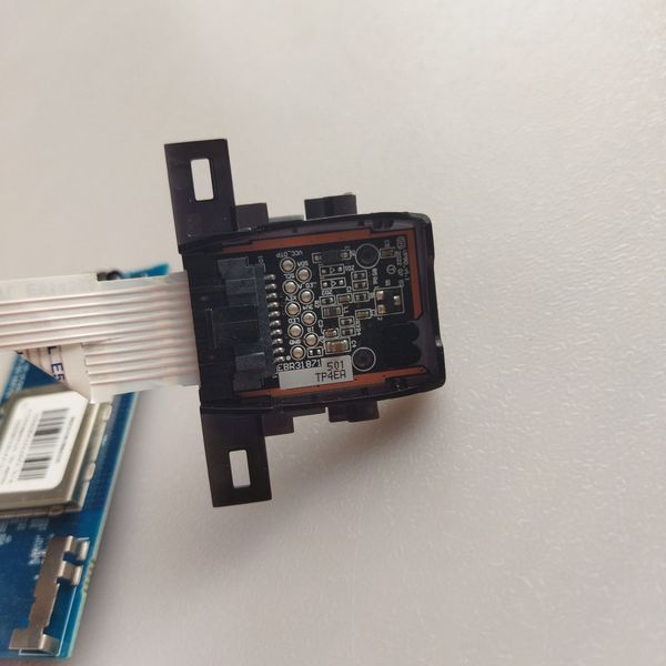 ІЧ кнопка + Wi-Fi / Bluetooth EAT65180202 EBR31871 EAD65825824 до телевізора LG, Б/в L1/6 фото